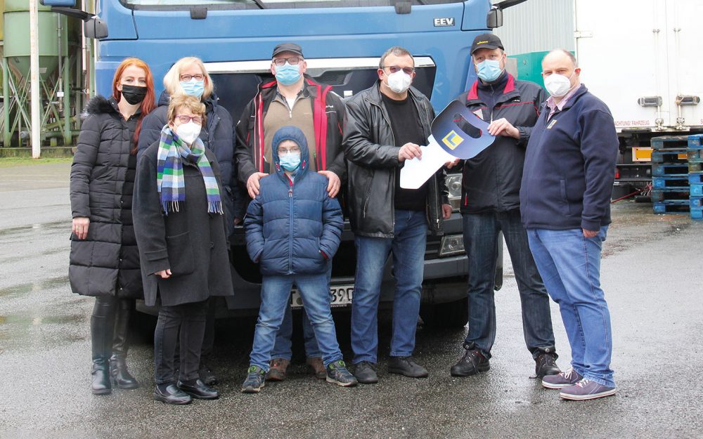 LÜNING-Gruppe spendet LKW für Hilfstransporte des Rietberger Vereins „Familien in Not e.V. Rietberg“