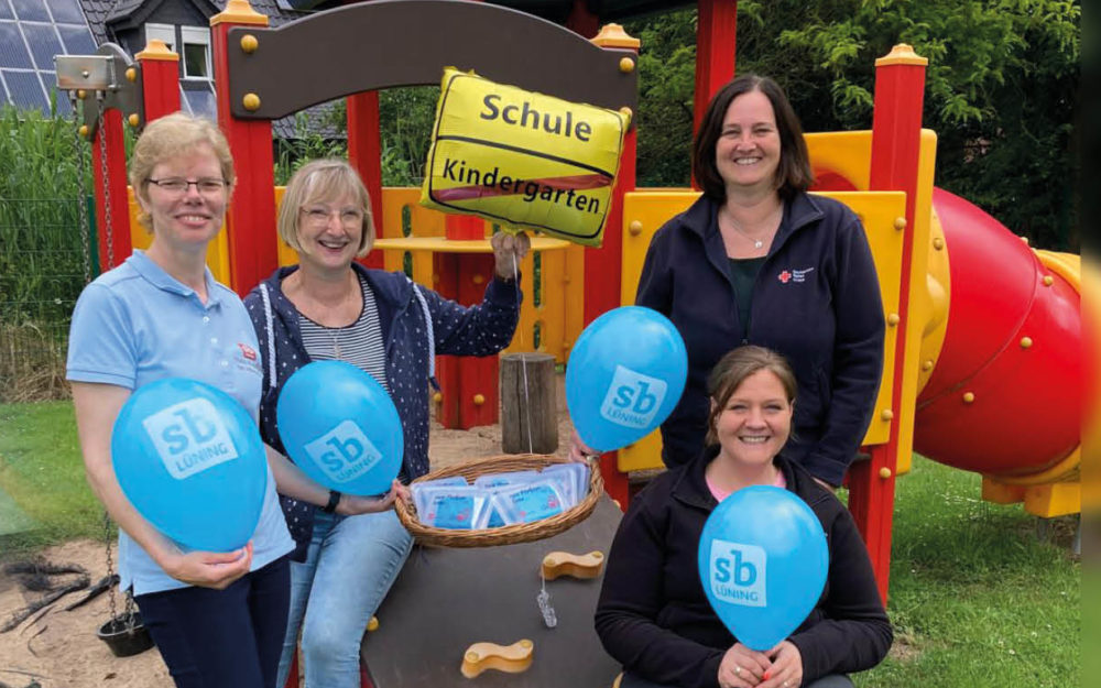 Brotdosenaktion 2025: sb LÜNING Kaufhäuser verschenken Schulstartfreude an 149 Kindergärten