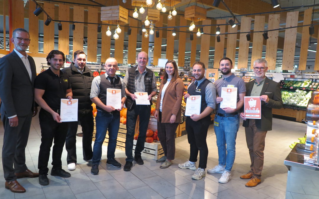 Ausgezeichnet! LÜNING-Märkte erhalten erneut Qualitätssiegel für „Generationenfreundliches Einkaufen“